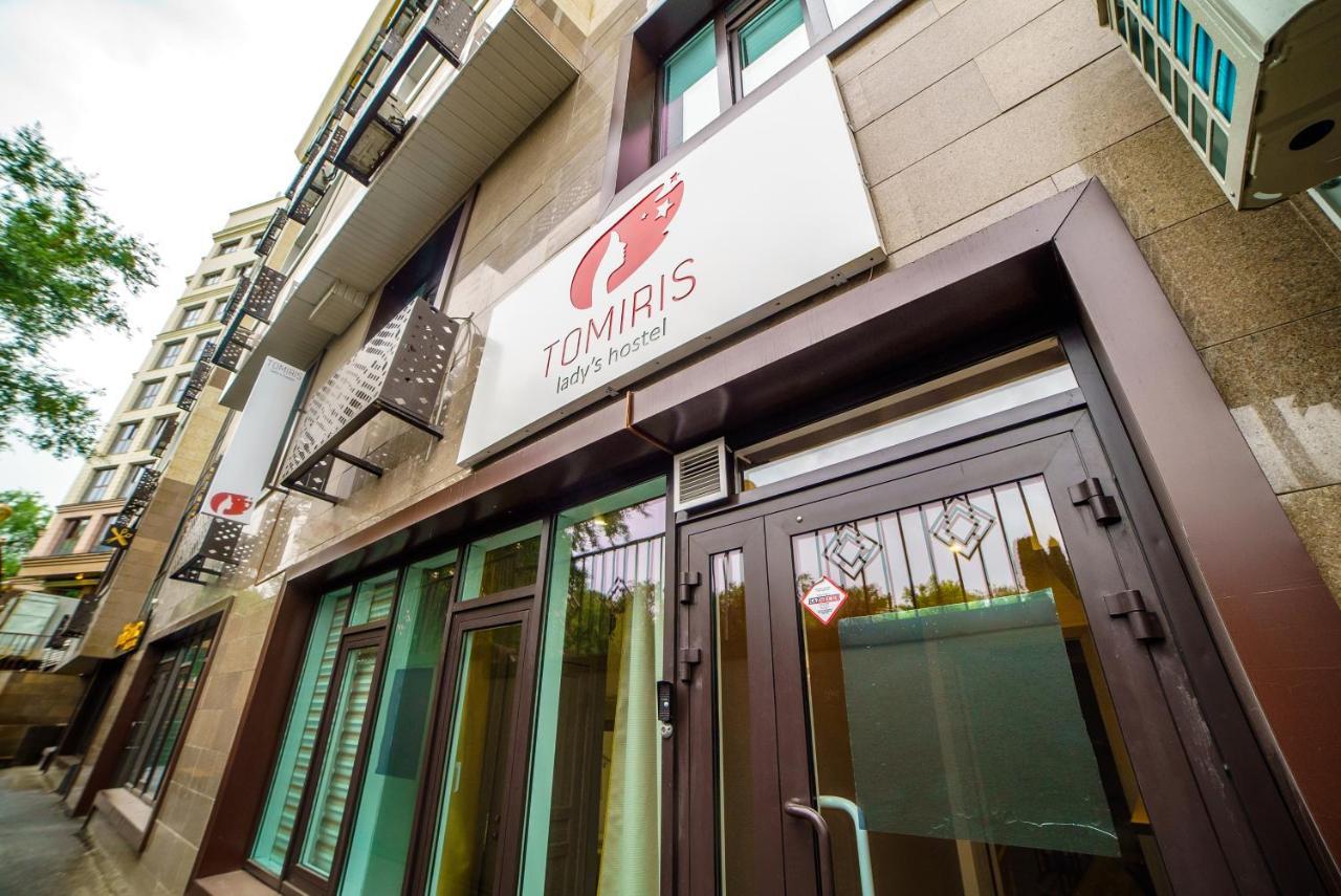 Tomiris Lady'S Capsul Hostel Only For Women Алма Ата Екстериор снимка